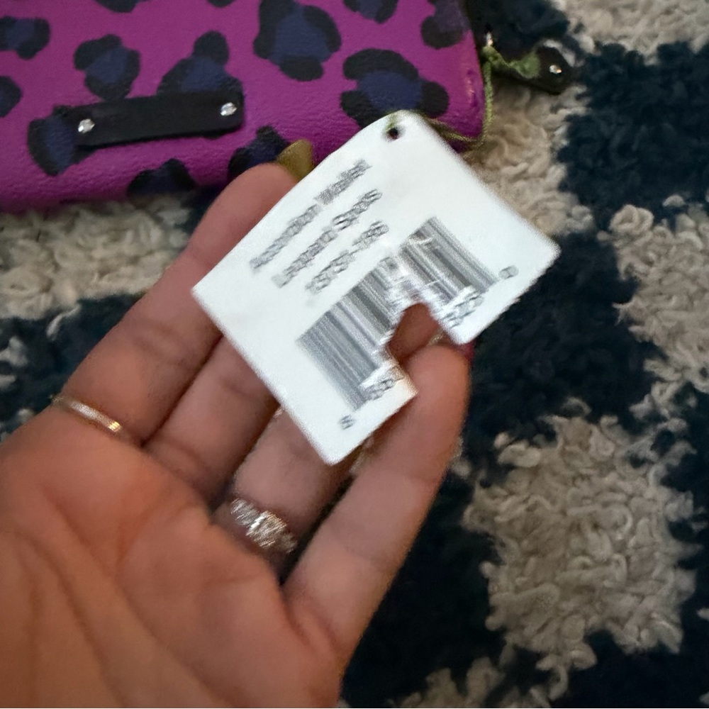 Vera Bradley Cheetah wallet NEW - Picture 2 of 2